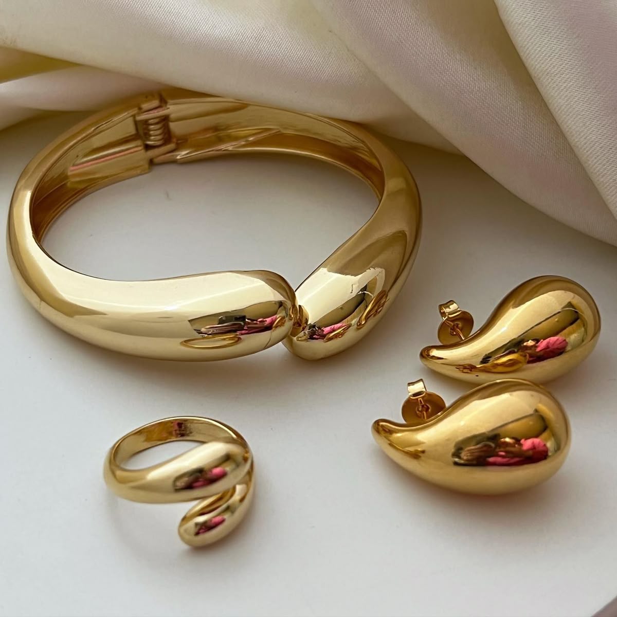 Bangles