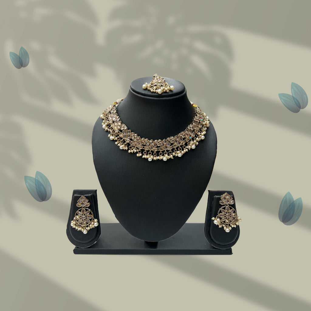 Crimson Heritage Choker