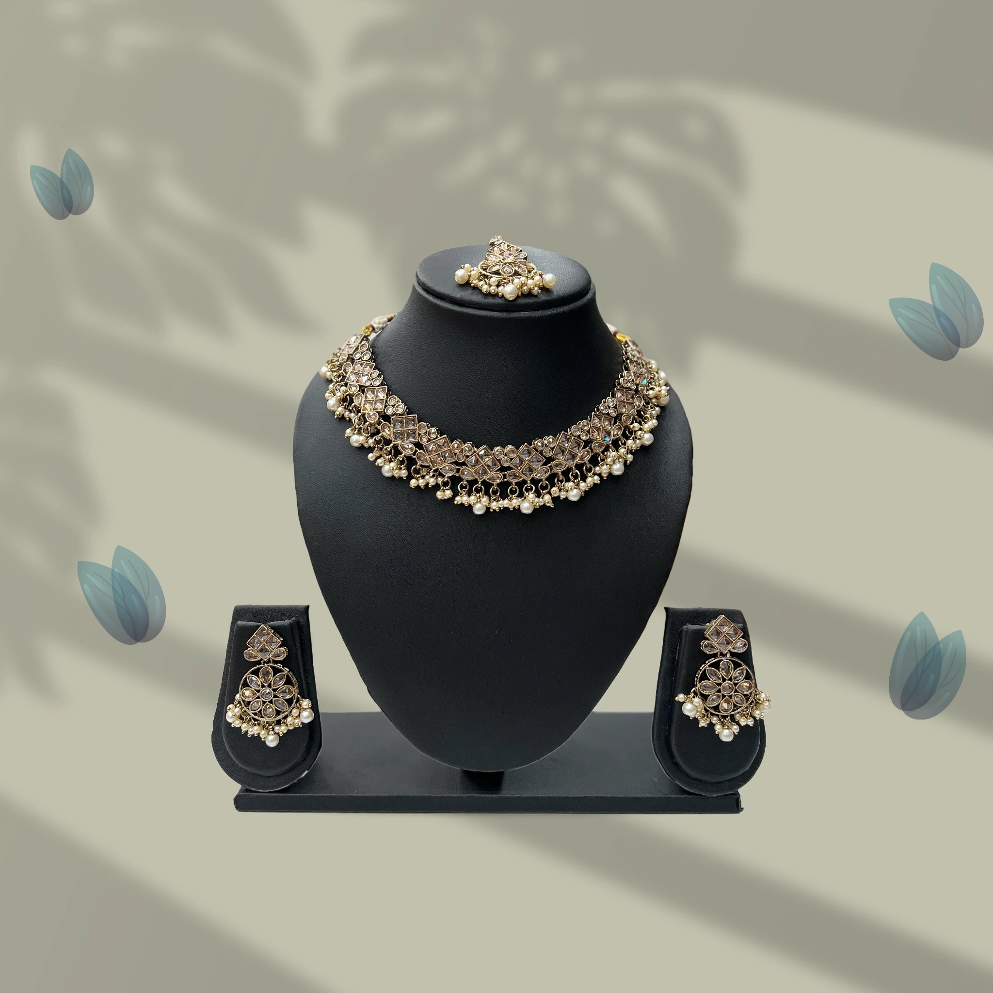 Crimson Heritage Choker