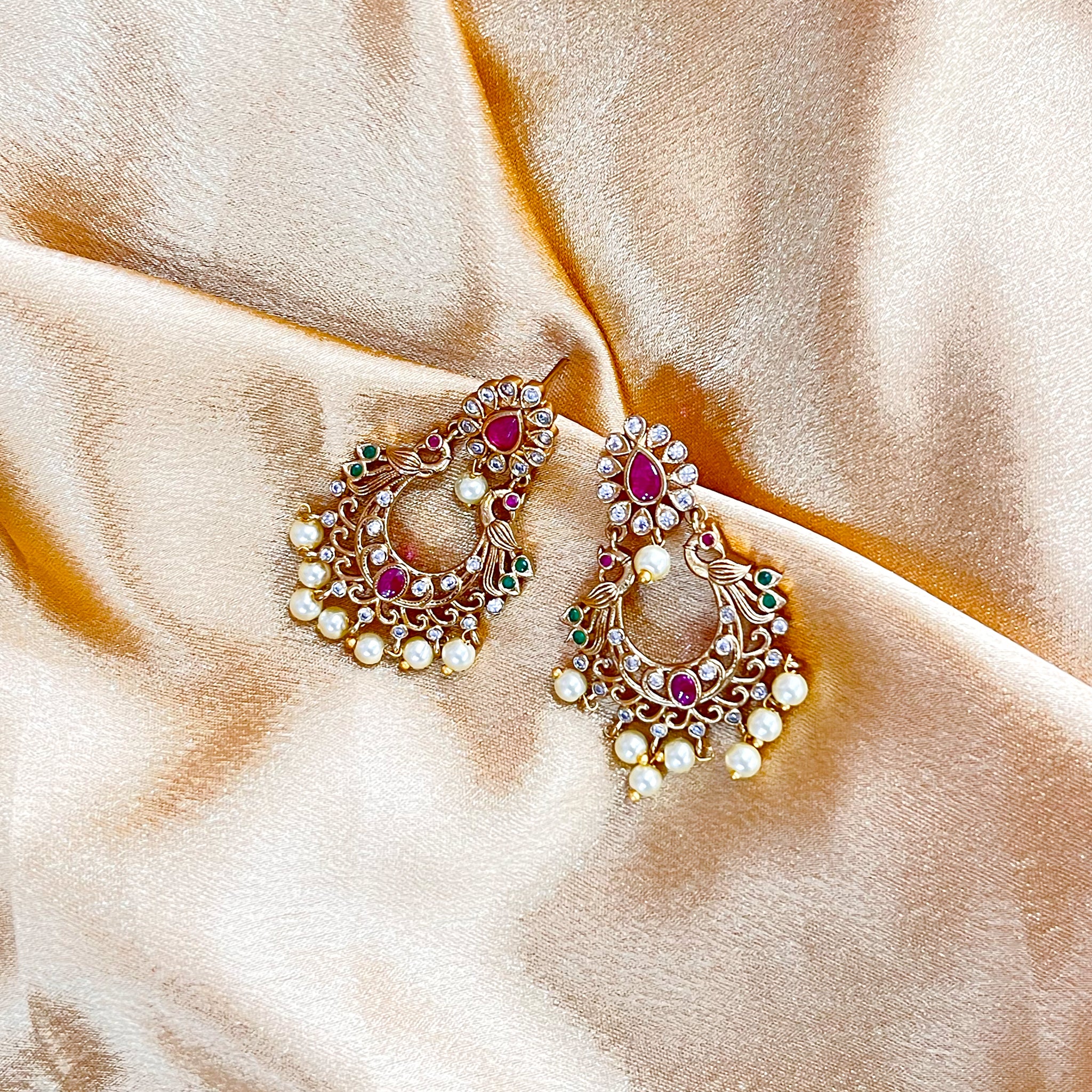 Imitation Earrings Emerald Stones Simple Model