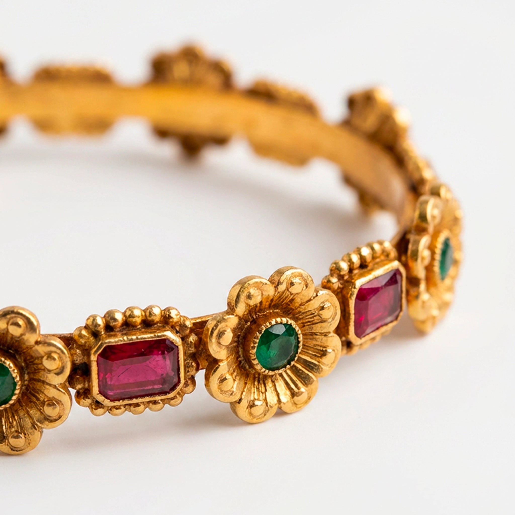 Antique Gold Floral Kemp Stone Bangle
