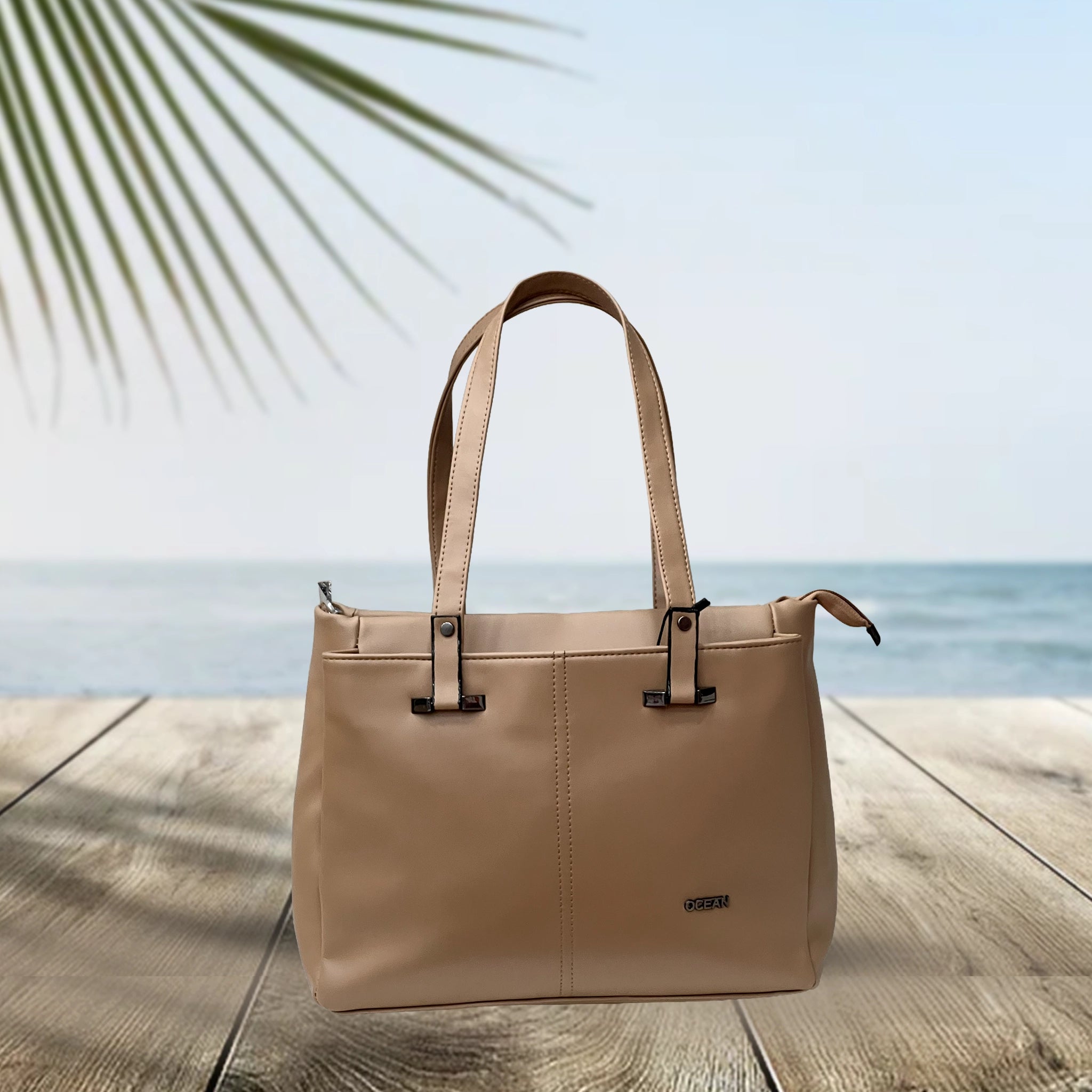The Metropolitan Latte Tote