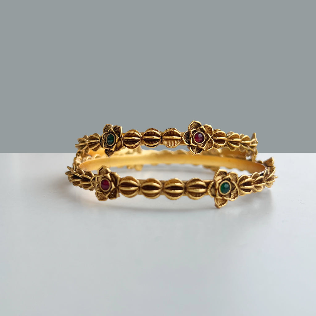 Antique Gold Floral Leaf Temple Bangles
